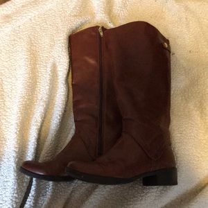 Tall leather boots size 9 1/2